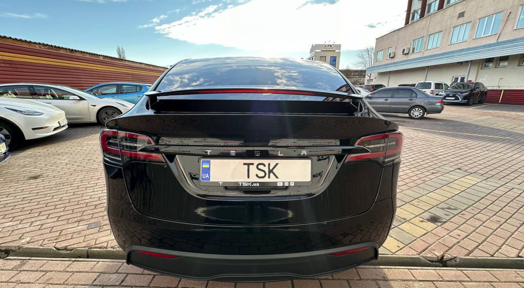 Tesla Model X LR