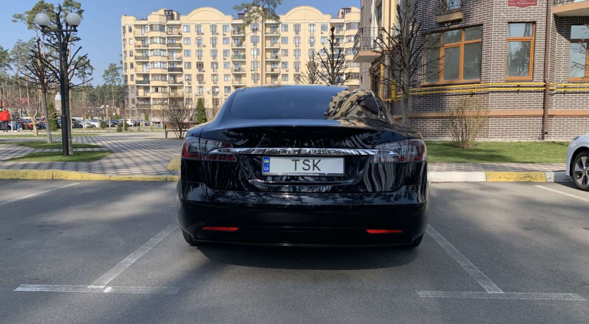 Tesla Model S 75D (Europe)
