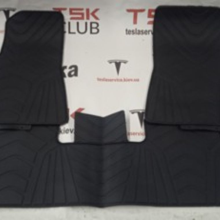 ПродажКомплект ковриків 2D (латекс) Tesla Model 3