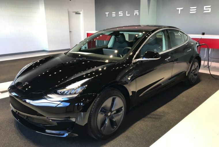 Performance Model 3 China получила запас хода в 635 км.