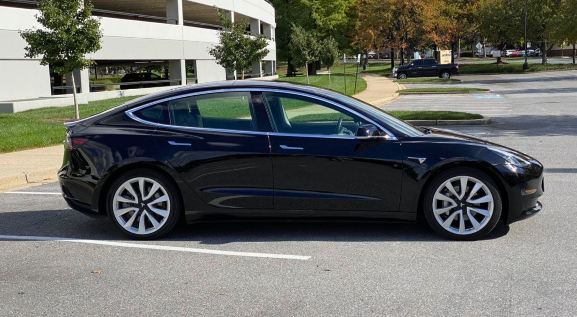 Tesla Model 3 Perfomance