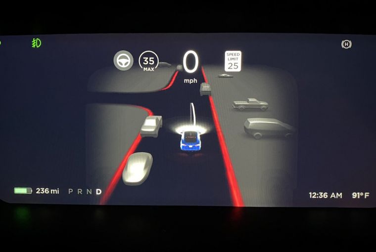 Tesla FSD Beta 10.1 would be capable of reversing maneuvers