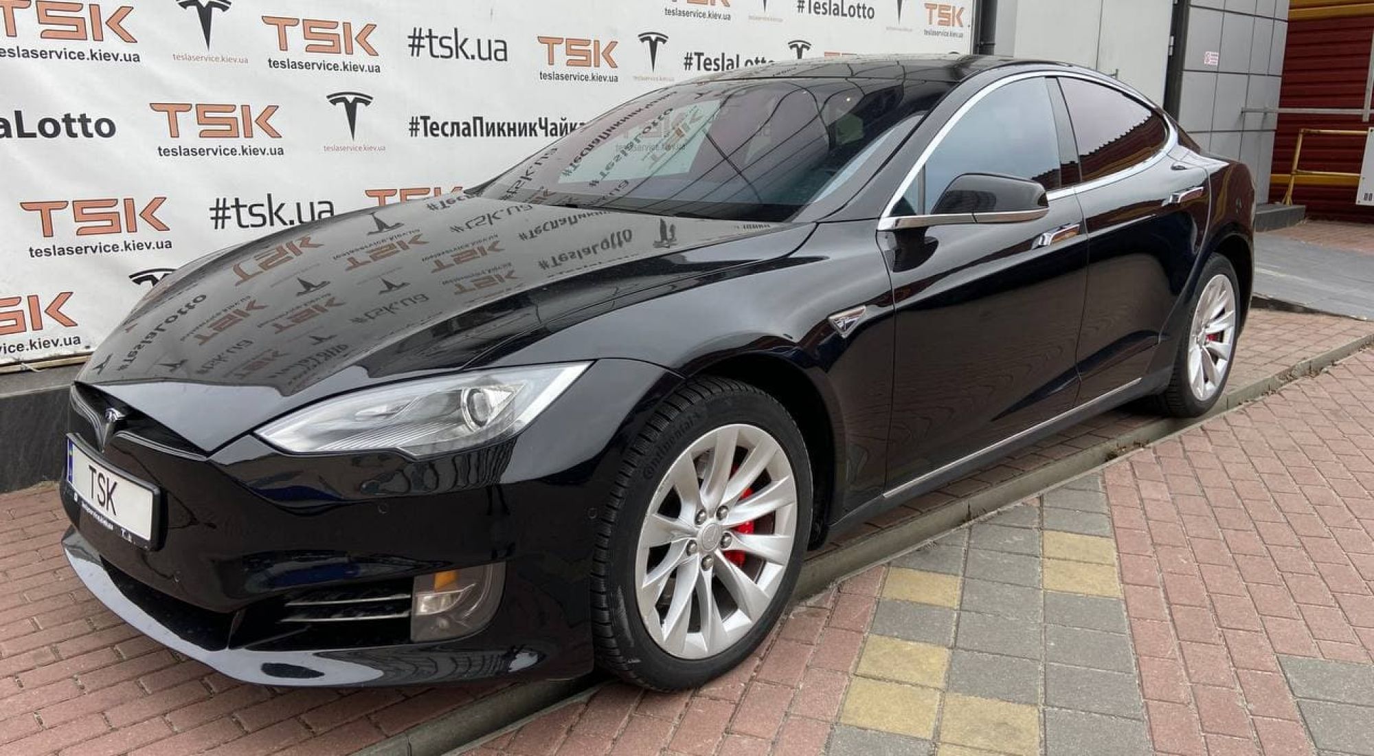 Tesla Model S P85D Ludicrous
