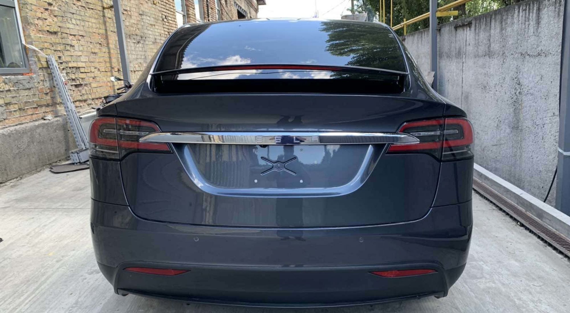Tesla Model X 100D